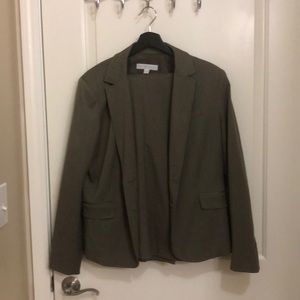 NY&Co suit